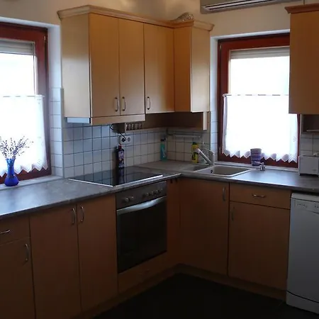 Διαμέρισμα Nyarido Apartman *
